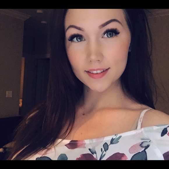 Meet your Posher, Chelsea - Picture 1 of 1